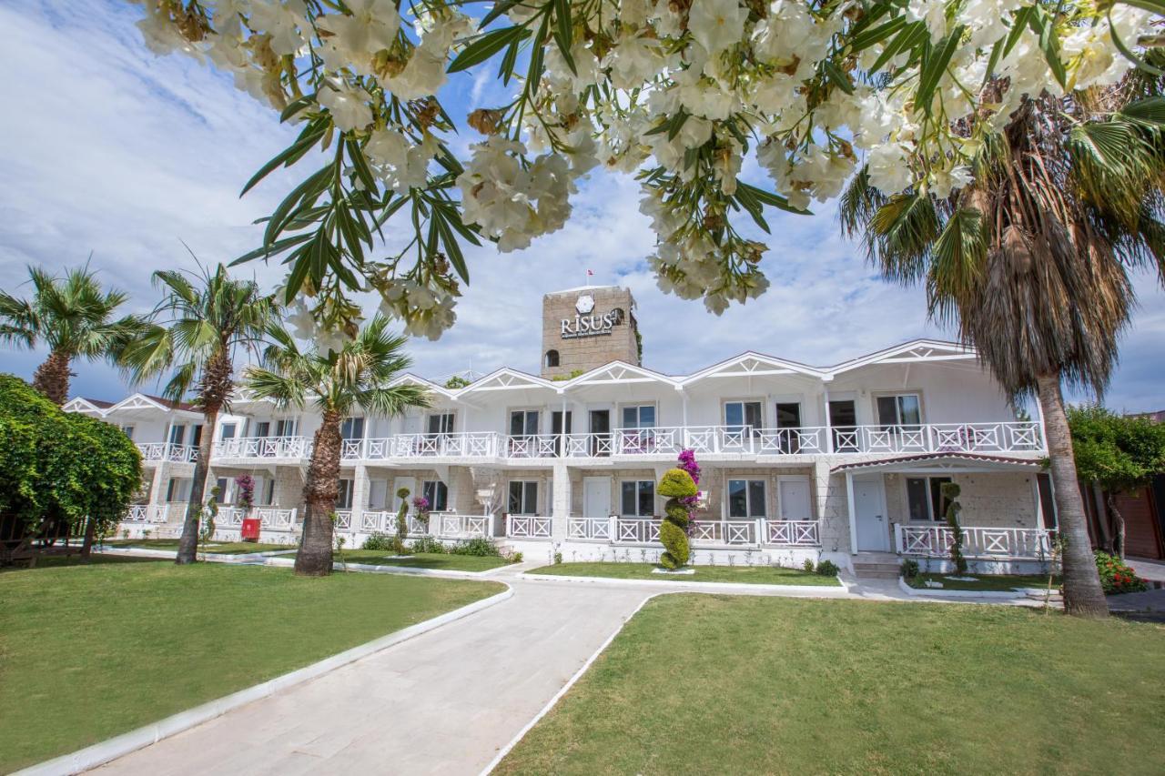 Risus Beach Resort Hotel Kusadası Exterior foto