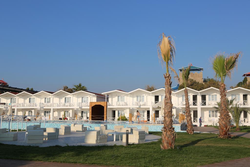 Risus Beach Resort Hotel Kusadası Exterior foto