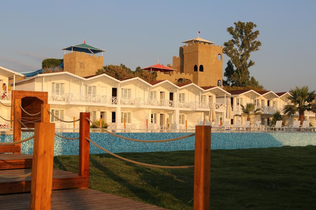 Risus Beach Resort Hotel Kusadası Exterior foto