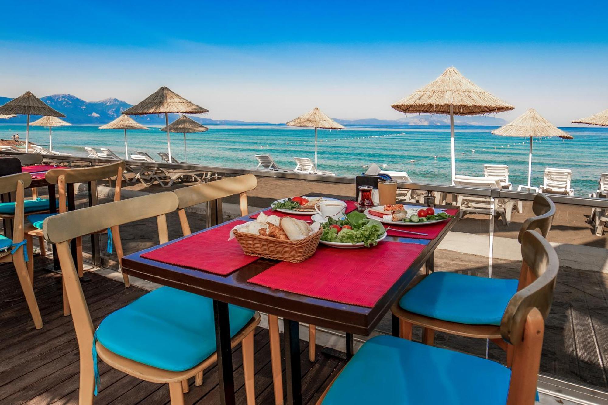 Risus Beach Resort Hotel Kusadası Exterior foto
